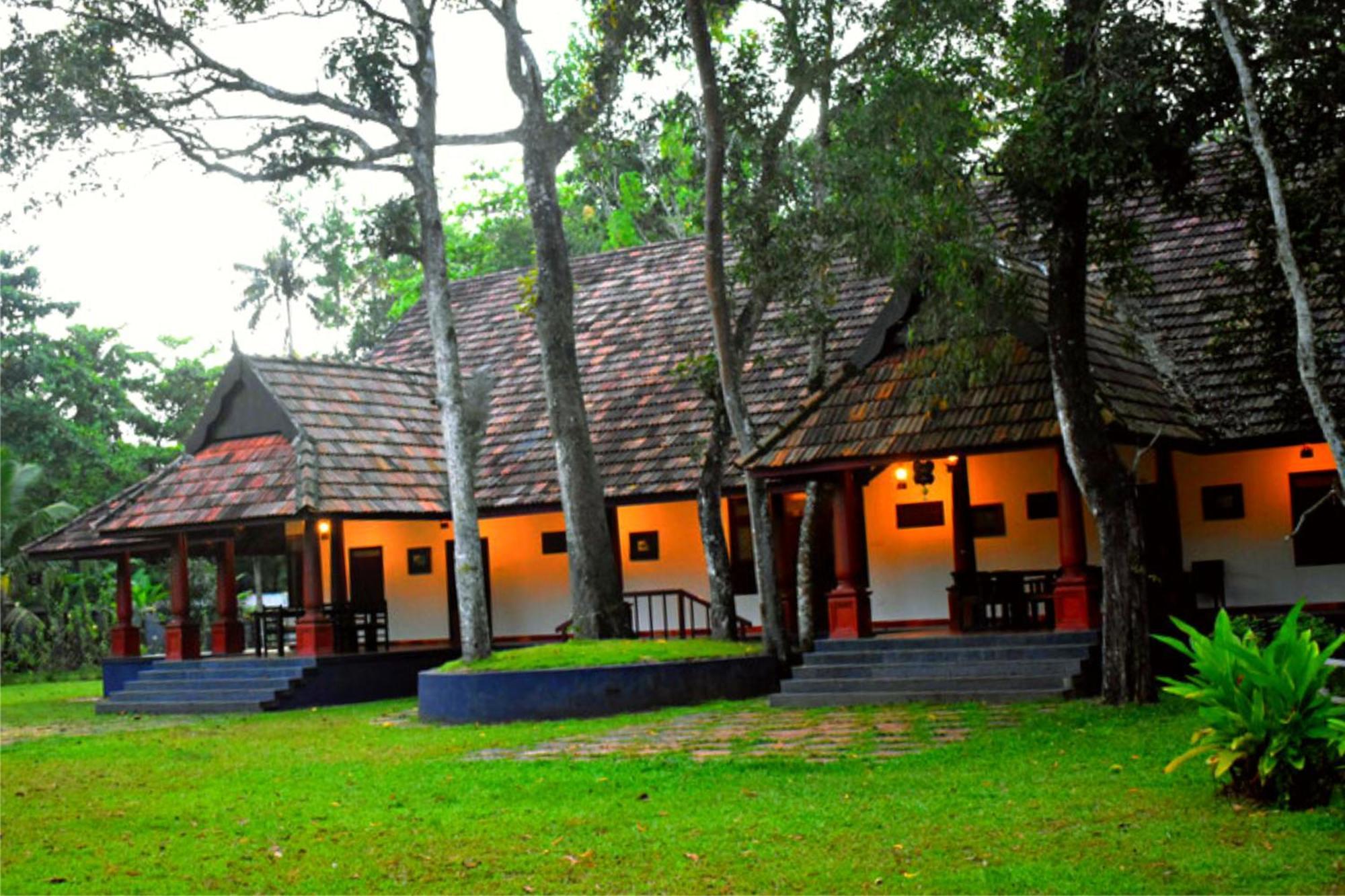 Marari Beach Palace Mararikulam Esterno foto