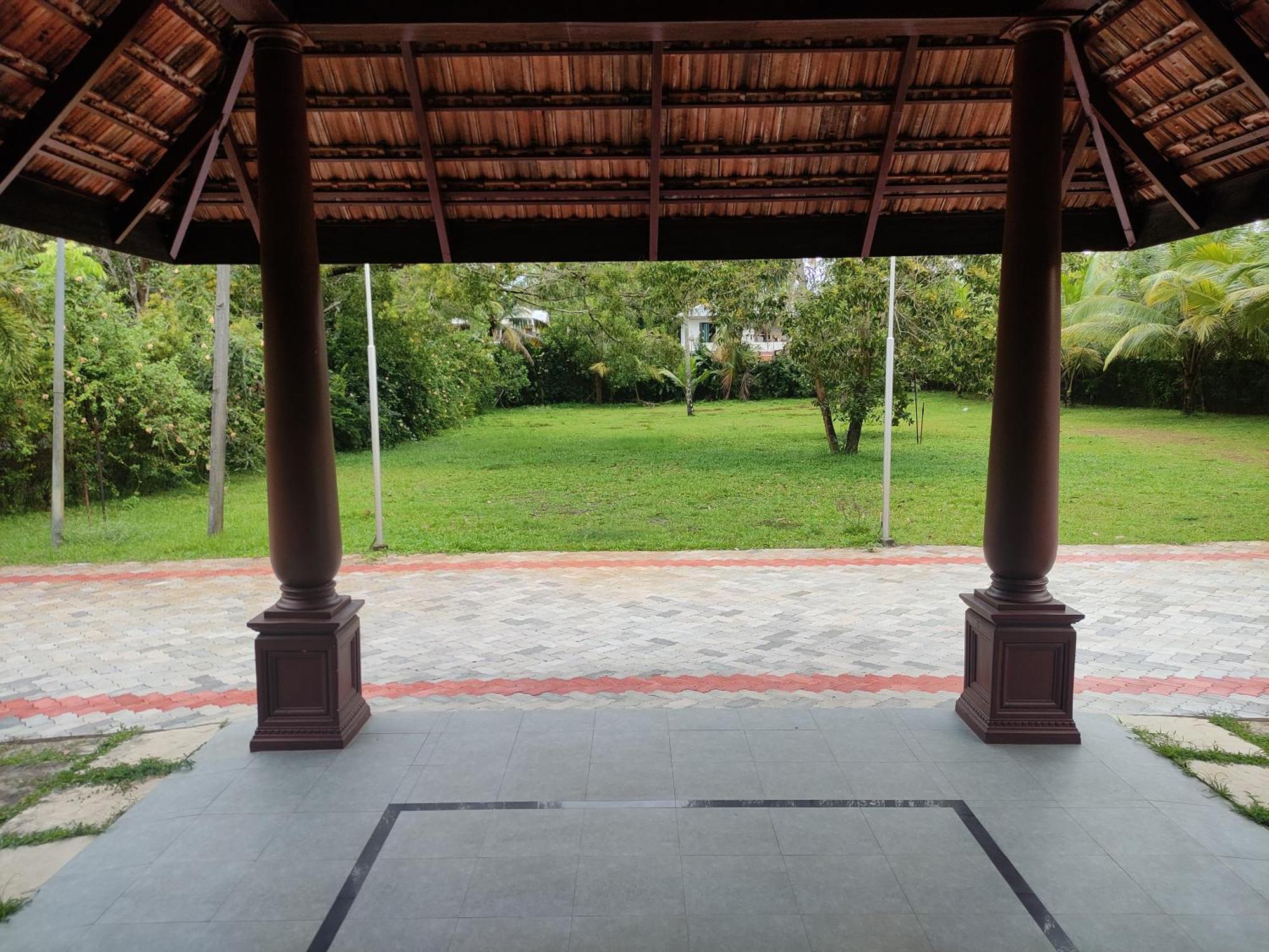 Marari Beach Palace Mararikulam Esterno foto